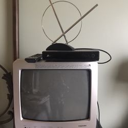 TV With Antenna Remove Control 