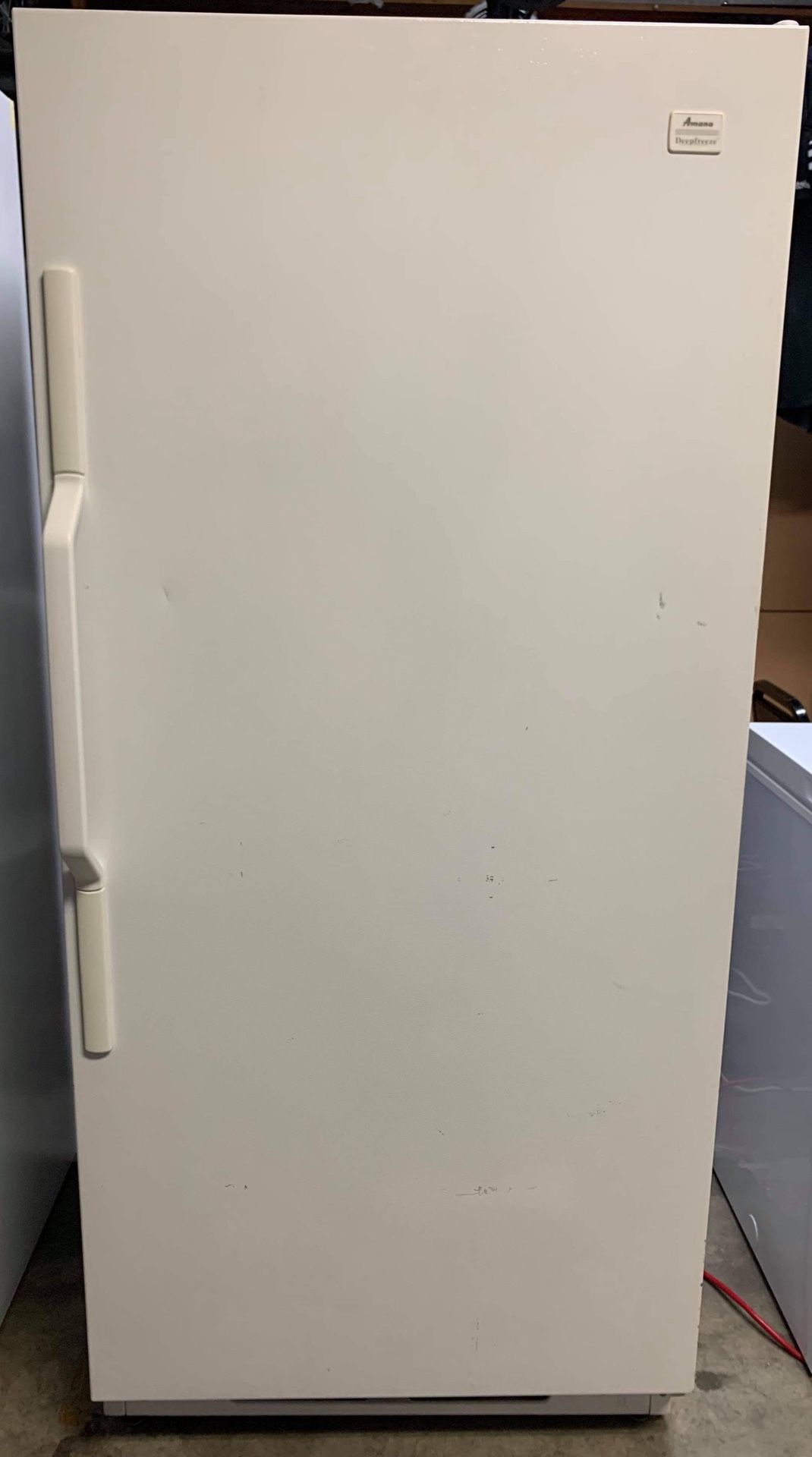 Amana 20 CU FT upright freezer