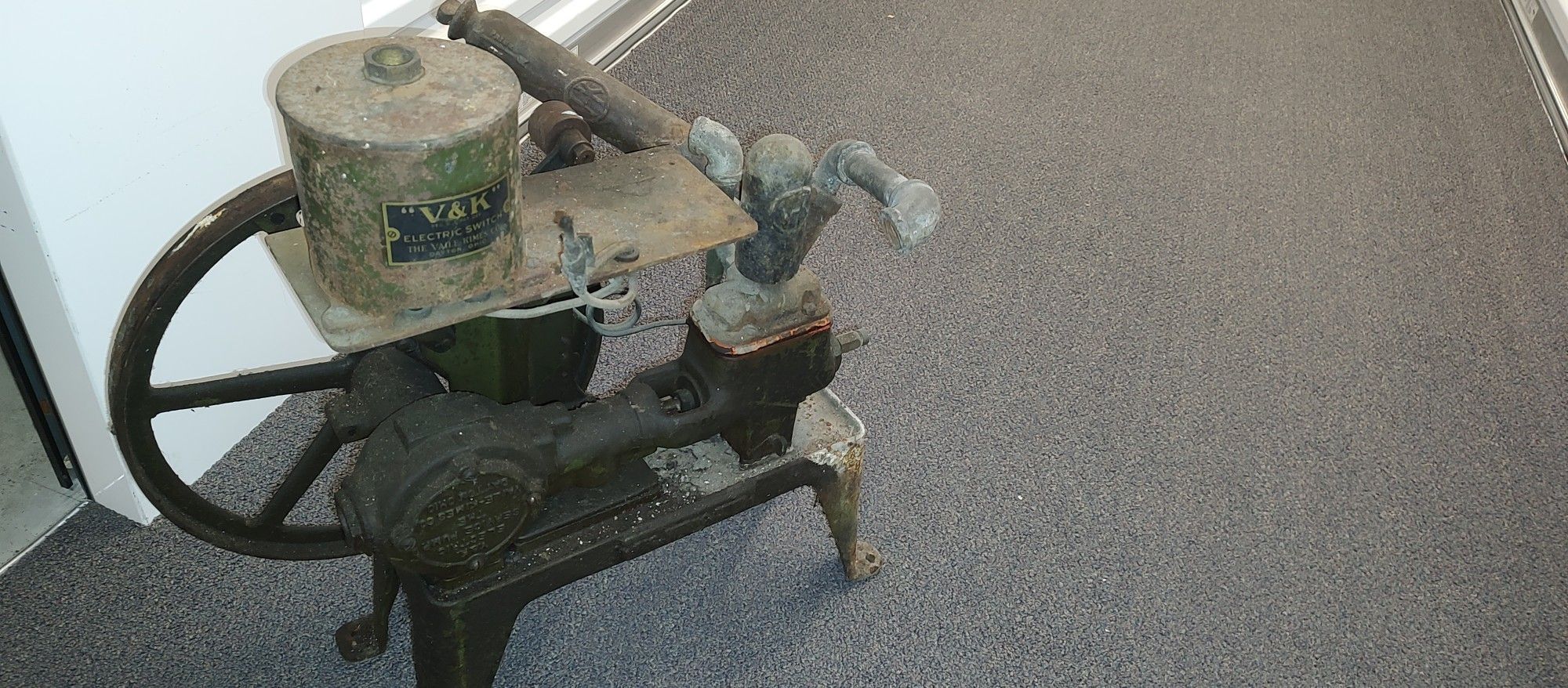 Vintage Electric Pump (As Is)