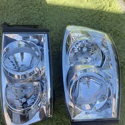 Headlight 06-08 dodge ram