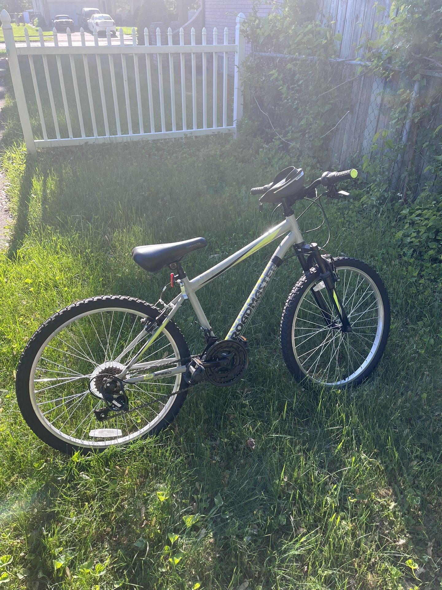 Roadmaster Pedal Bike 18 Speed