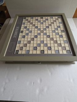 Vintage scrabble set
