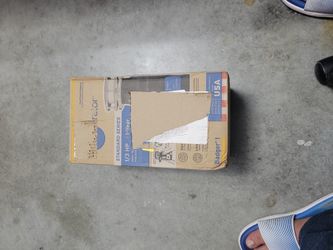 Insinkerator Bager1 Garbage Disposal. Brand New