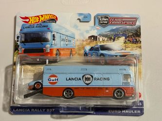 Hot Wheels Team Transport #26