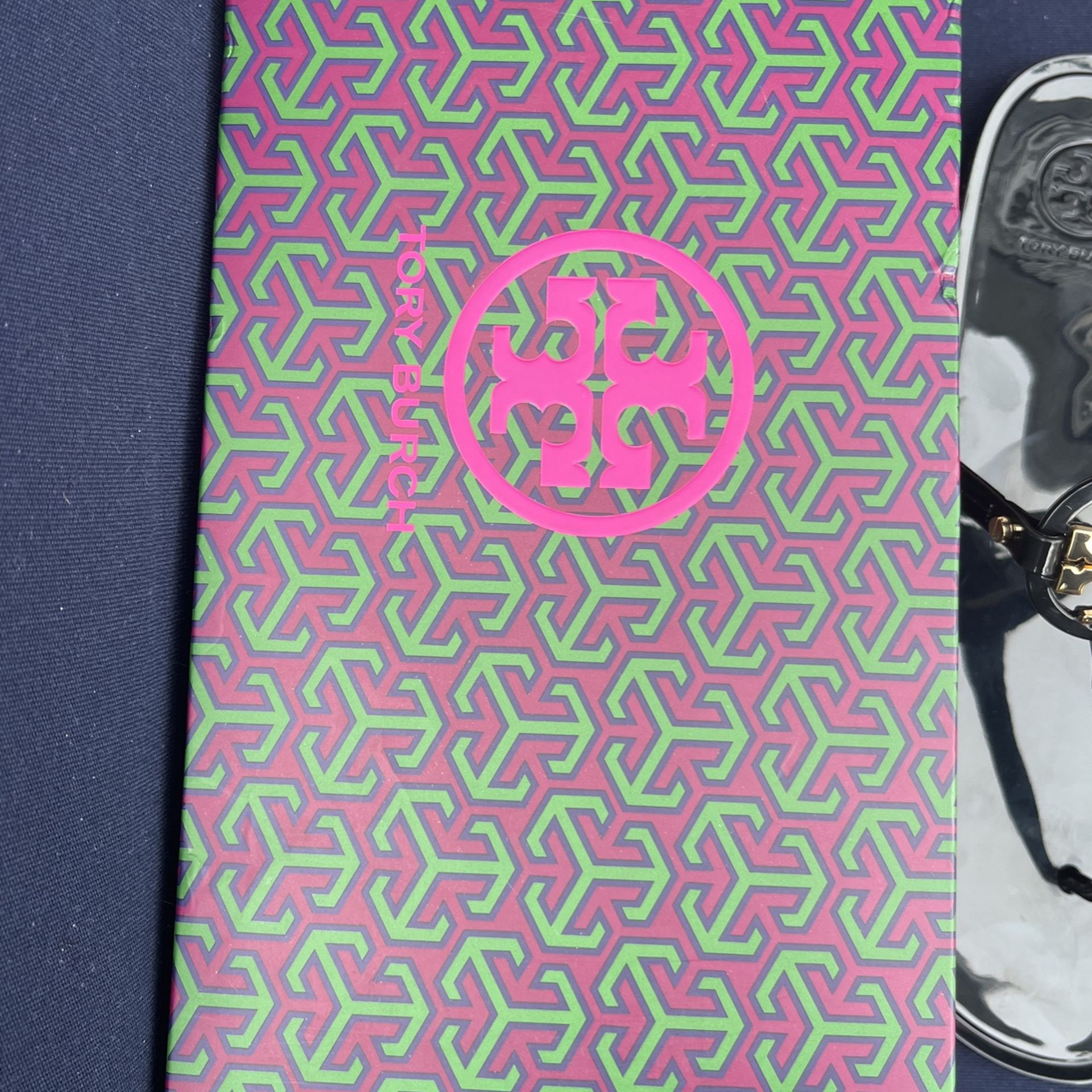 Tory Burch Mini Miller Flat Thong Size 9