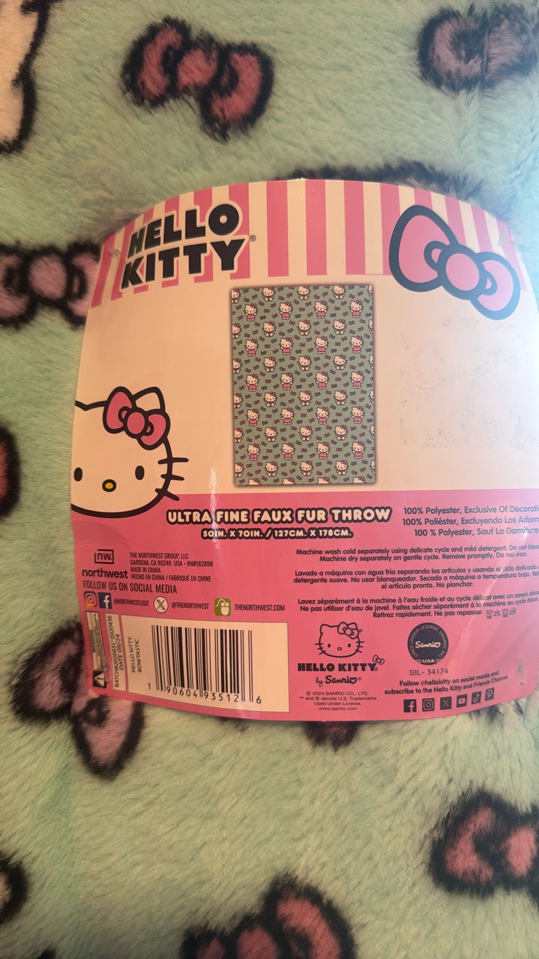 Hello Kitty Blanket