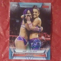 2019 Topps WWE Sasha Banks & Bayley RAW #80 Renew Their Friendship  Womens Division Card Wrestle World Wrestling Sports Collectible Trading 
