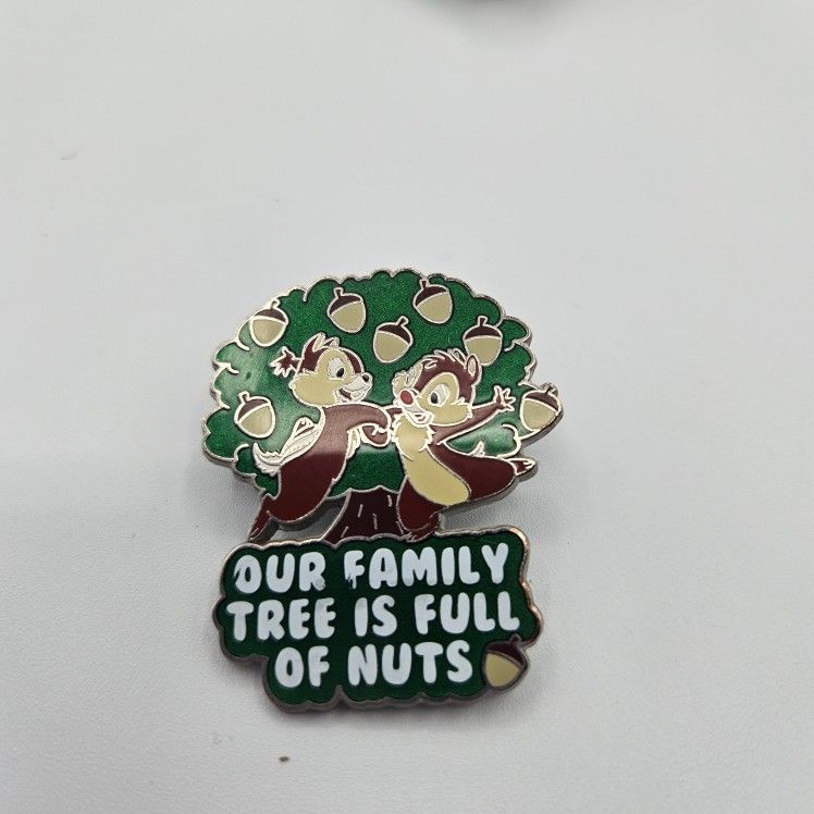 Chip & Dale Our Family Tree Is Full of Nuts Disney World 2014 Trading Pin