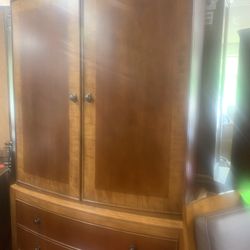 Tv Cabinet Broyhill 