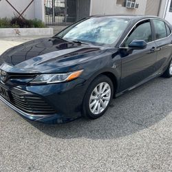 Toyota Camry 2019