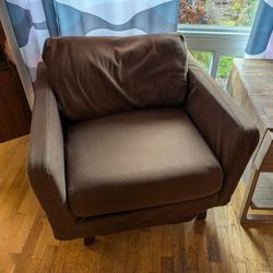 2 Chairs with washable covers