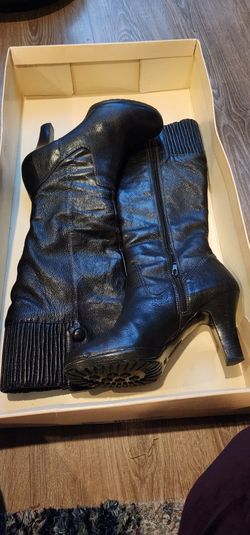 Black Boots