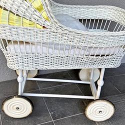 Antique Baby Bassinet