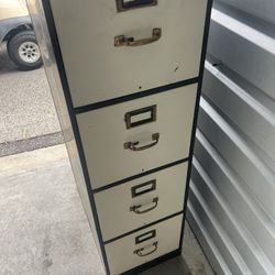 Storage cabinet
