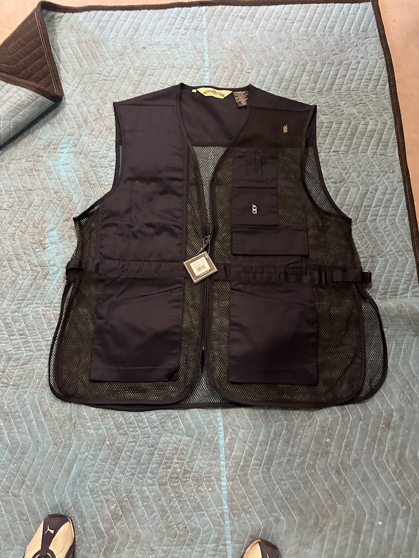 Shooting Vest Size 4X New