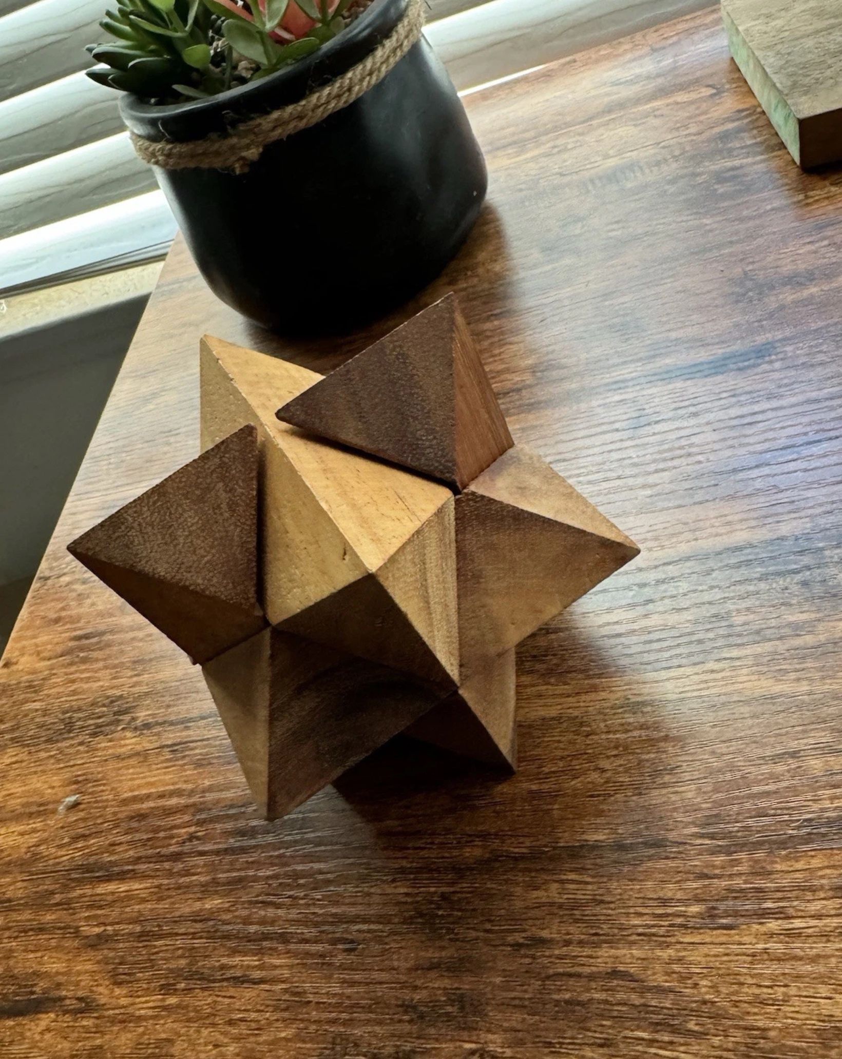 Wooden Geometric Decorative Sculpture Star Design Puzzle