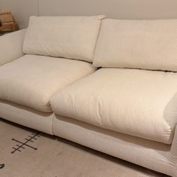 4-Seater Sofa - Great Condition!
