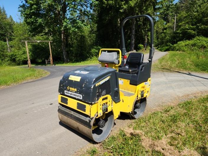 Bomag BW900-50 (double drum roller)