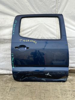 2017 Toyota Tacoma Right Rear Door Shell