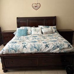 Ashley Porter King Bed With Dresser, Mirror And Nightstands 