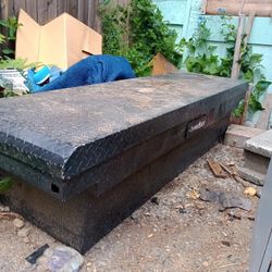 Truck Bed Tool Box