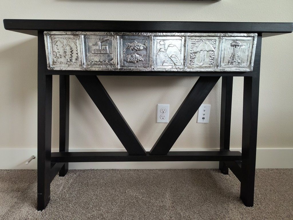 Console Table + Wall Mirror.