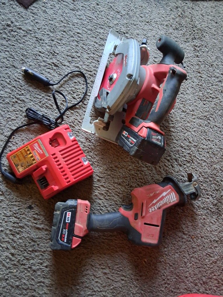 2 Milwaukee Saws