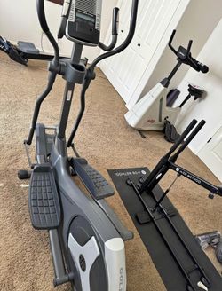 Gold's gym elliptical stride trainer 595 sale