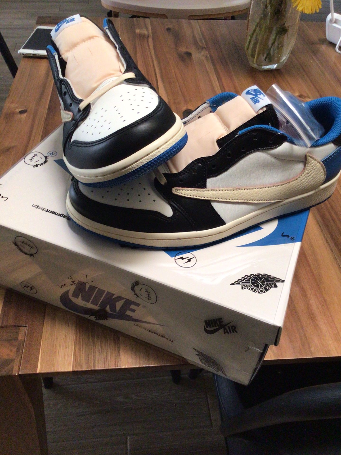 Jordan 1 Low Fragment x Travis Scott Size 10