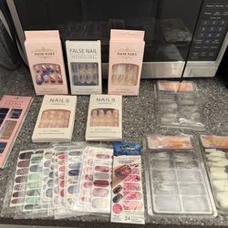 Assortment of Do It Yourself Nails