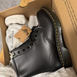 Dr. Martens Smooth Leather Lace Up Boots 