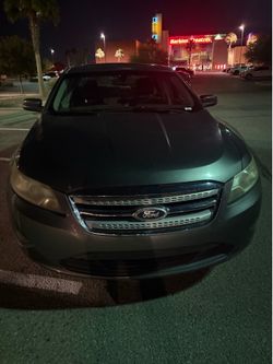 2011 Ford Taurus