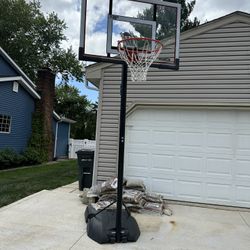 Lifetime 52” Portable Basketball  Hoop 