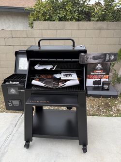 Pit Boss Pellet Smoker Odessa 1250 Square Inch