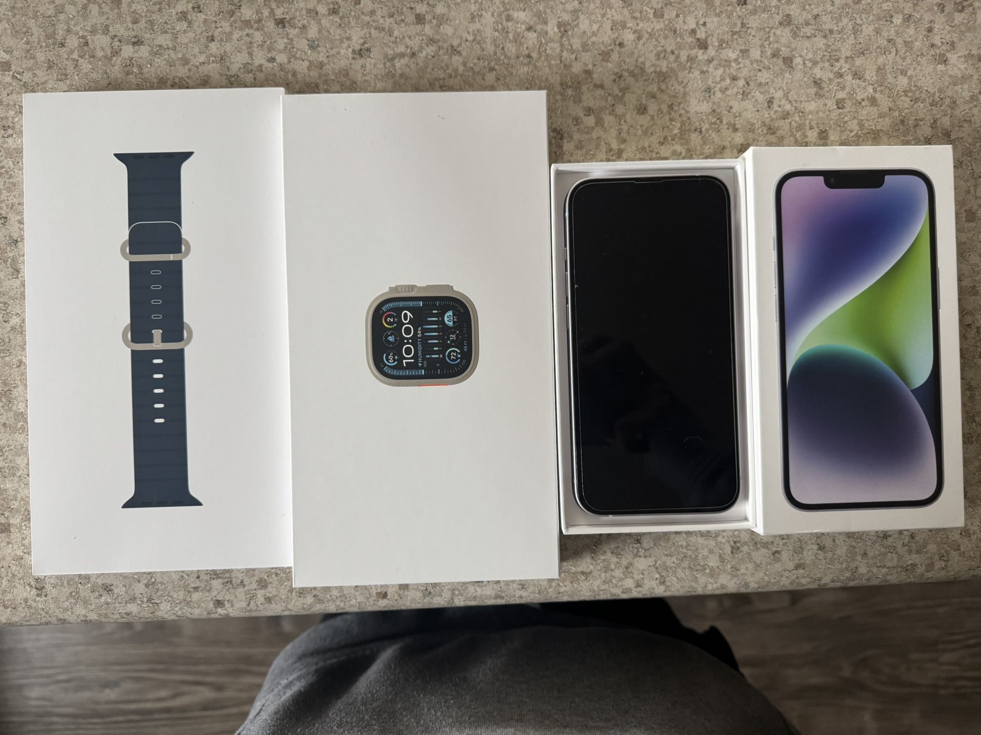 Apple Watch And iPhone 14 $1,000