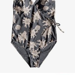 Romantic Senses - One- Piece Swimsuit for Women

Brand: Roxy Med