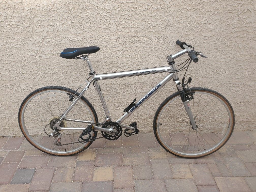 CHROME DIAMONDBACK RESPONSE SE MOUNTAIN BIKE 21SPEED 26INCH SHIMANO