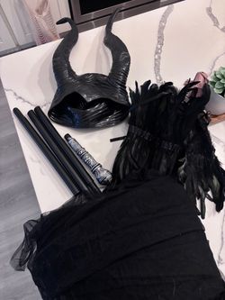 Maleficent Woman’s costume for Halloween