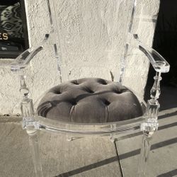 Global Views Acrylic Marilyn Chair