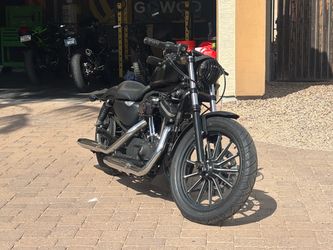 2013 Harley-Davidson Iron 883 — Bobber Build