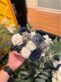 Mix of sizes for sign flowers
