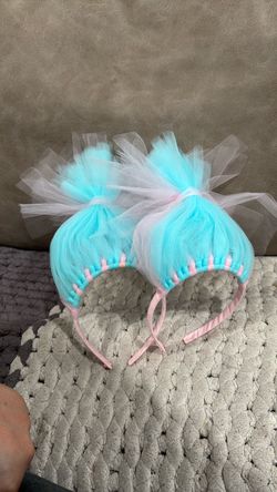Trolls / SATIN