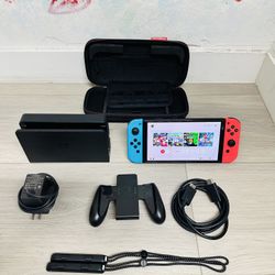 Nintendo Switch Oled 64GB ,Bonus Carry Case ( Used Very New )