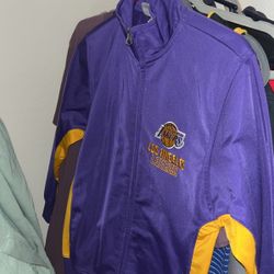 Lakers Sweater Kids Large 10-12