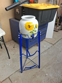 Water jar
