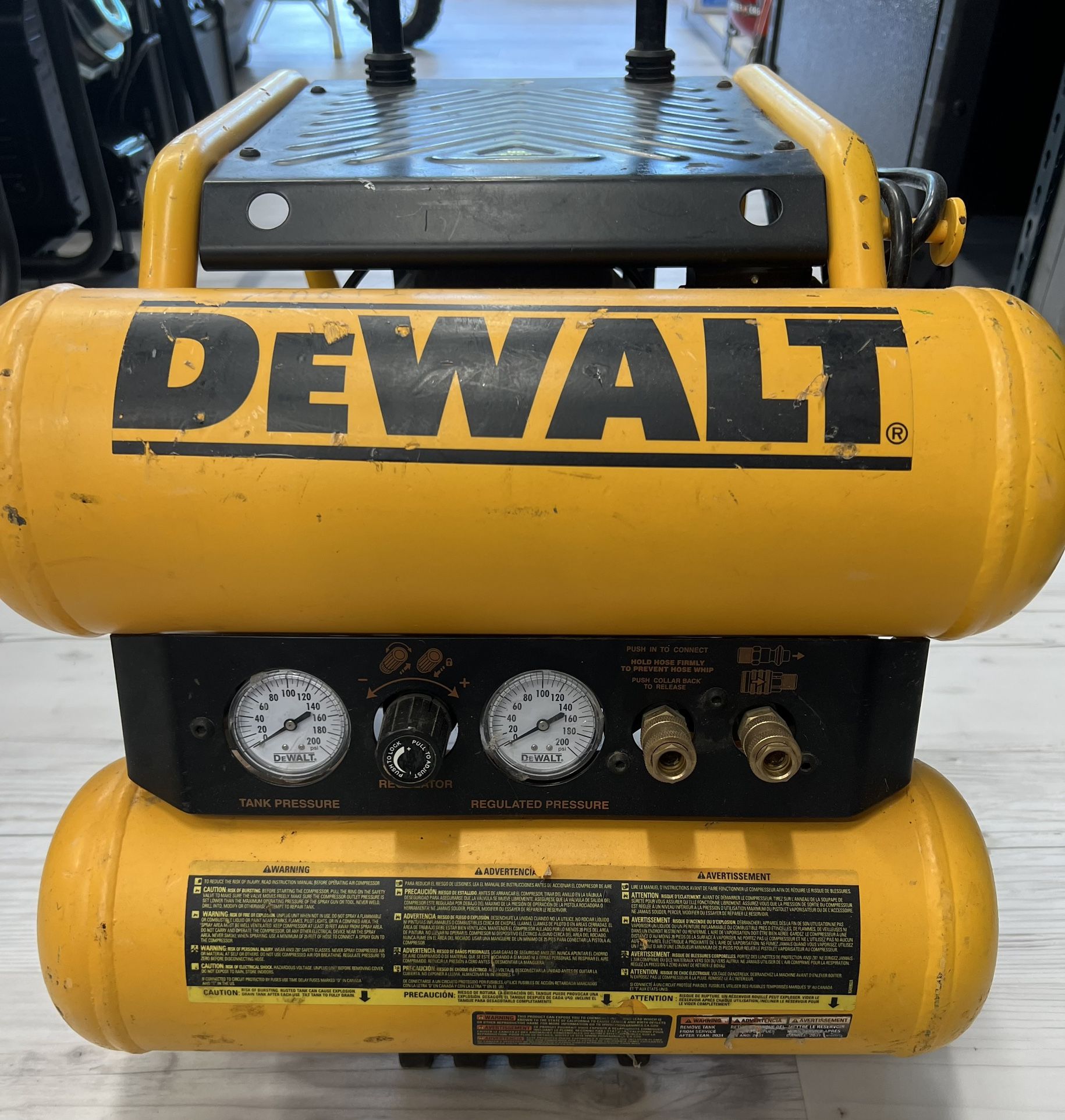 Dewalt 4 Gallon Twin Stack Air Compressor