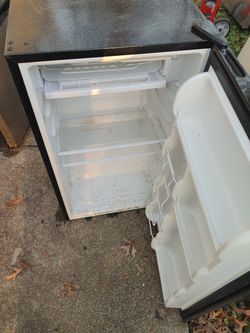 Small Refrigerator