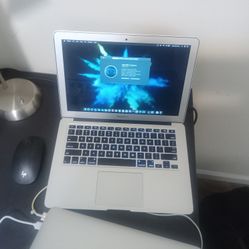 2012 MacBook Air 