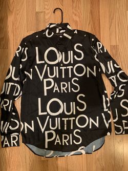 LOUIS VUITTON 2018 All Over Logo Dress Shirt Mens Sz Medium