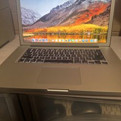 MacBook Pro 15”
